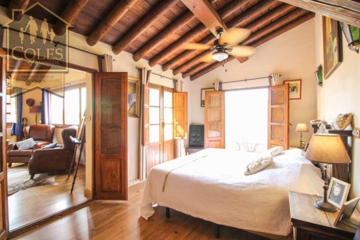 Image No.15-5 Bed Cortijo for sale