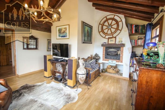 Image No.16-5 Bed Cortijo for sale