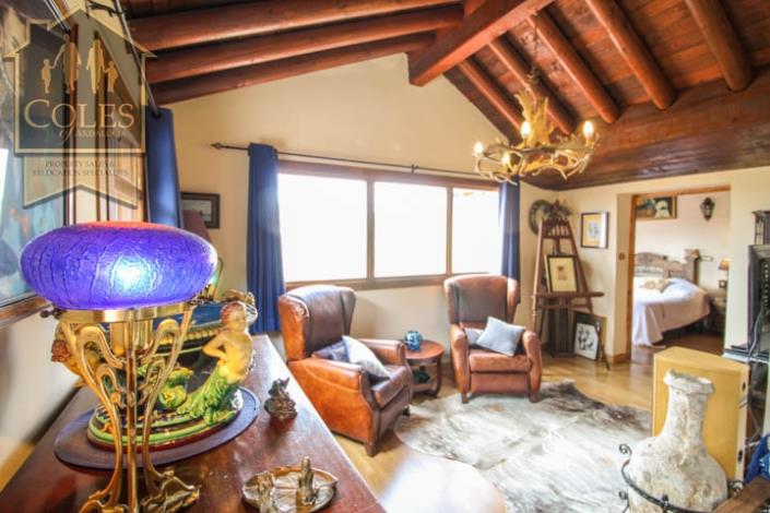 Image No.18-5 Bed Cortijo for sale