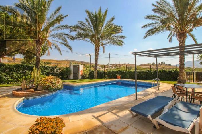 Image No.19-3 Bed Townhouse for sale