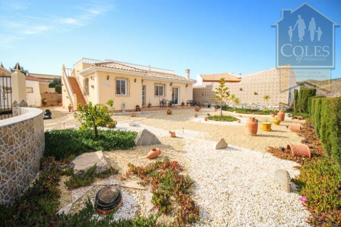 Image No.2-3 Bed Villa / Detached for sale