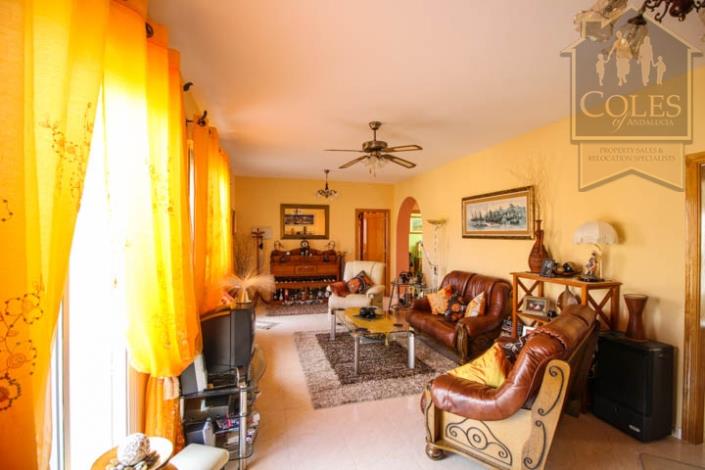 Image No.6-3 Bed Villa / Detached for sale