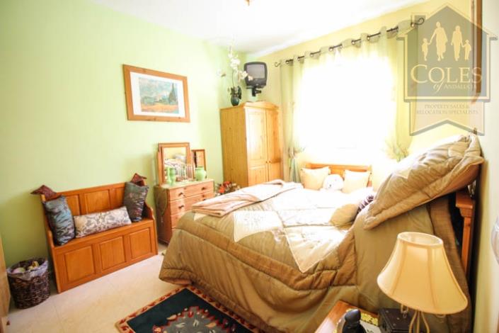 Image No.13-3 Bed Villa / Detached for sale