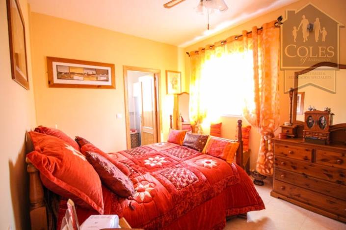 Image No.16-3 Bed Villa / Detached for sale