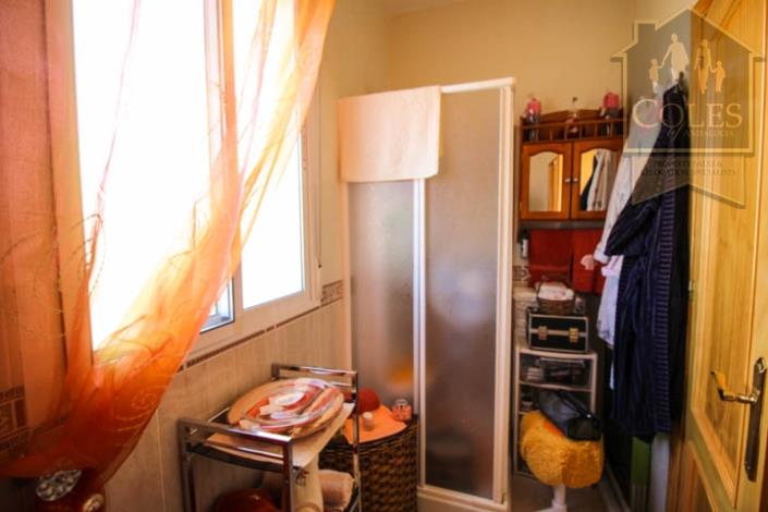 Image No.18-3 Bed Villa / Detached for sale