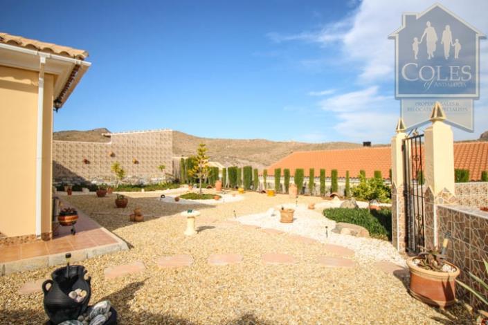 Image No.20-3 Bed Villa / Detached for sale