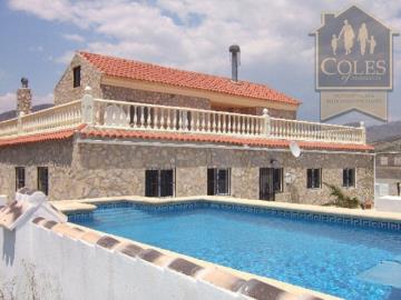 4 Bed Villa / Detached for sale