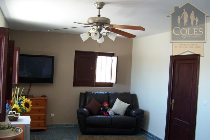 Image No.10-4 Bed Villa / Detached for sale