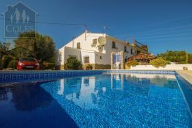 Image No.1-4 Bed Cortijo for sale