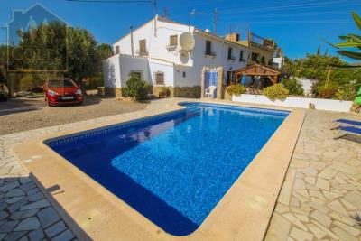 4 Bed Cortijo for sale
