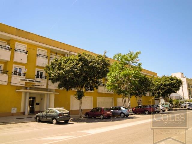 Image No.23-3 Bed Apartment for sale