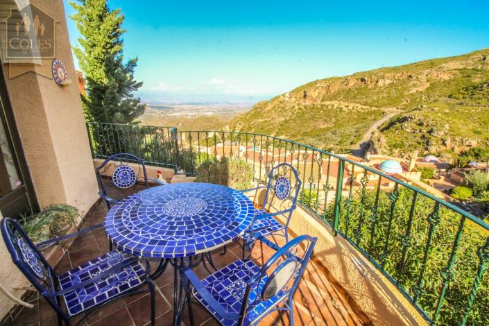 Image No.2-2 Bed Villa / Detached for sale