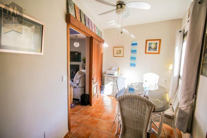 Image No.9-2 Bed Villa / Detached for sale