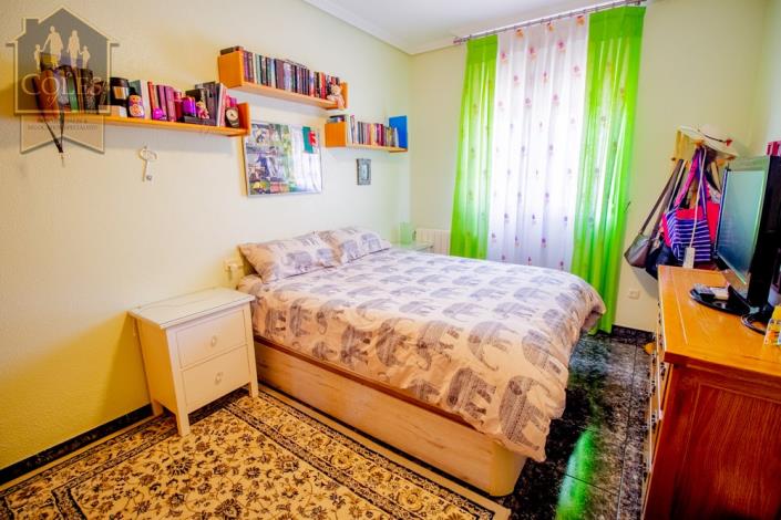 Image No.14-3 Bed Townhouse for sale