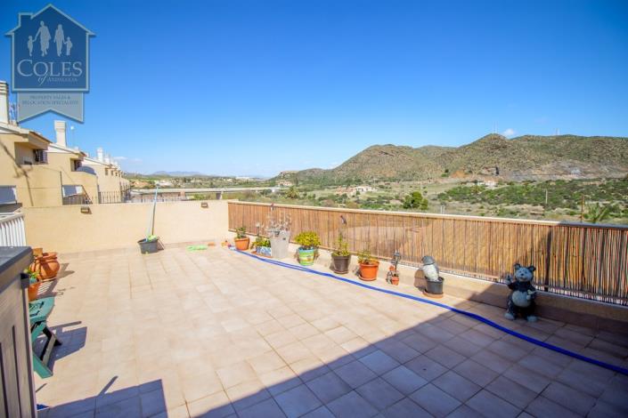 Image No.25-3 Bed Townhouse for sale