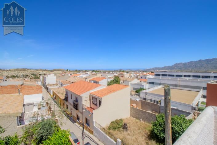 Image No.20-6 Bed Townhouse for sale