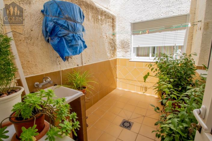 Image No.24-6 Bed Townhouse for sale