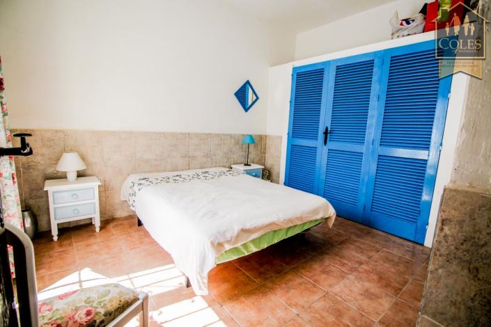 Image No.15-3 Bed Cortijo for sale