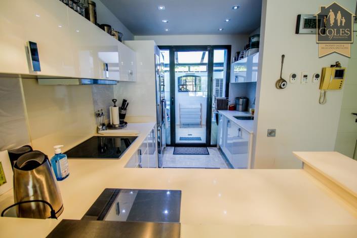 Image No.21-2 Bed Apartment for sale