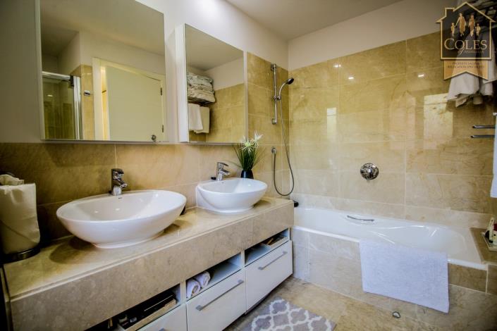 Image No.33-2 Bed Apartment for sale