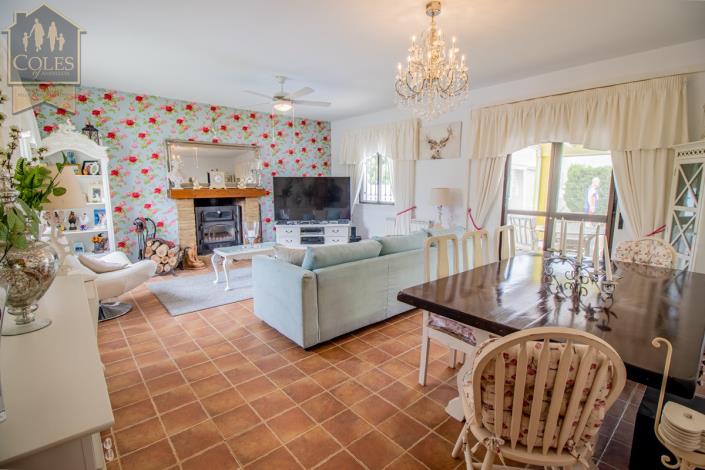 Image No.12-3 Bed Villa for sale