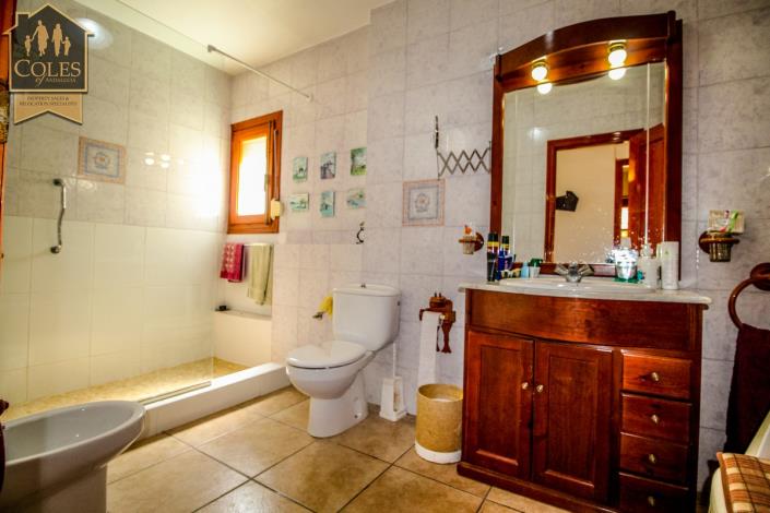 Image No.15-3 Bed Apartment for sale