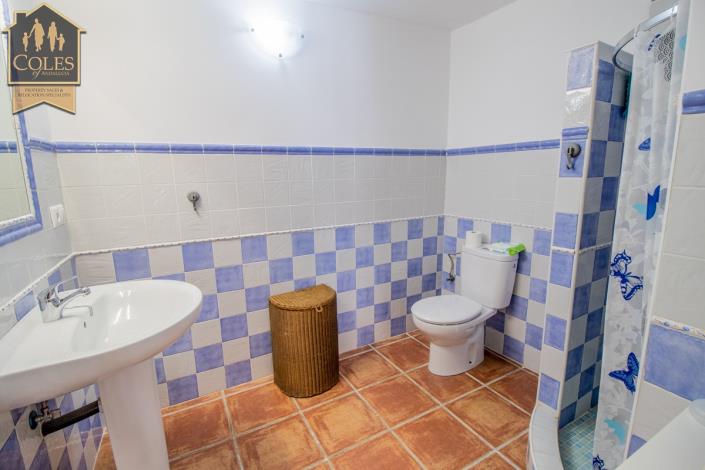 Image No.15-2 Bed Village House for sale