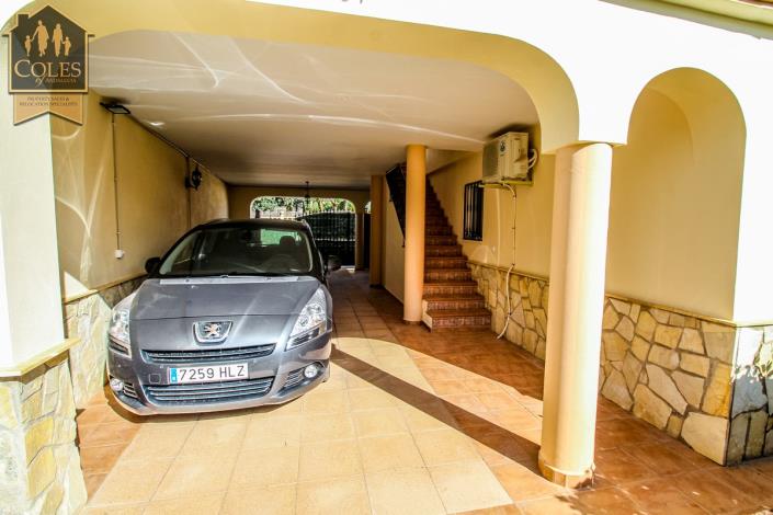 Image No.12-4 Bed Villa / Detached for sale