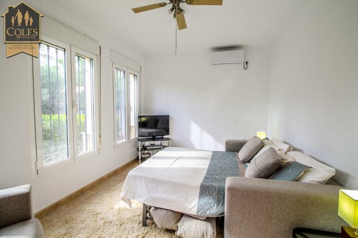 Image No.18-4 Bed Villa / Detached for sale