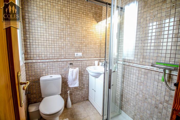 Image No.23-4 Bed Villa / Detached for sale