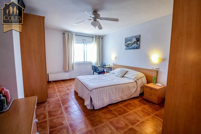 Image No.17-2 Bed Apartment for sale