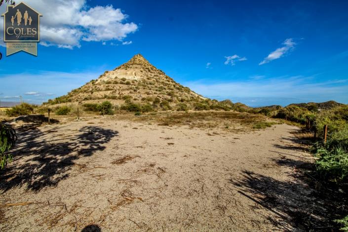 Image No.19-2 Bed Cortijo for sale