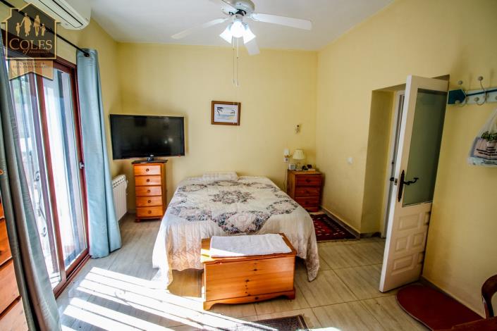 Image No.30-2 Bed Cortijo for sale