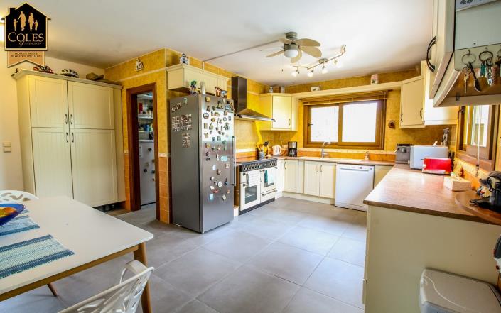 Image No.8-3 Bed Villa / Detached for sale