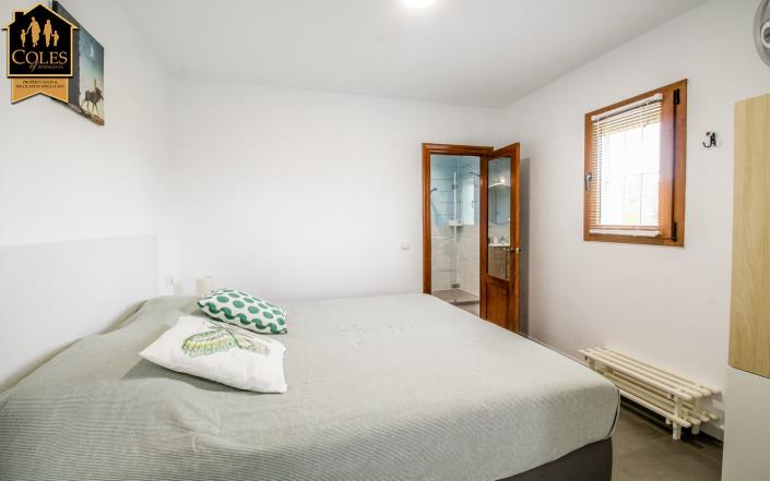 Image No.18-3 Bed Villa / Detached for sale