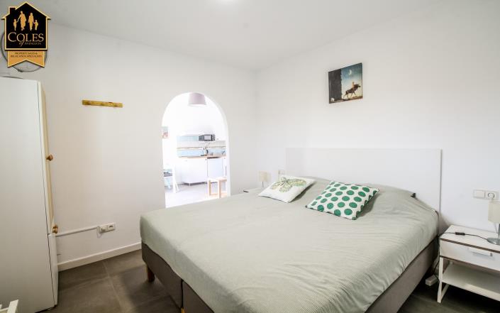 Image No.19-3 Bed Villa / Detached for sale