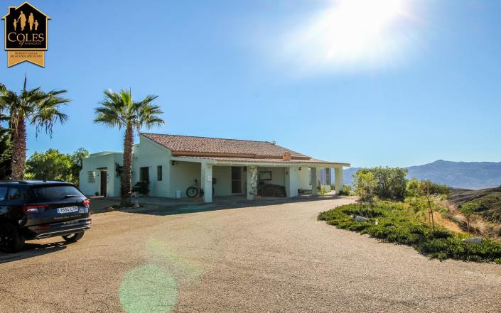 Image No.27-3 Bed Villa / Detached for sale