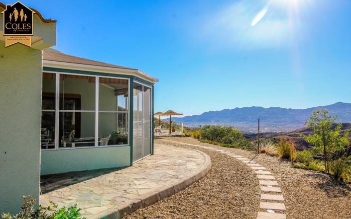 Image No.28-3 Bed Villa / Detached for sale