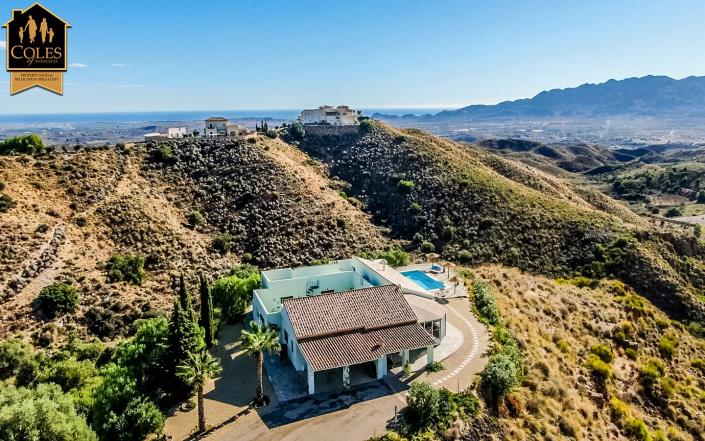 Image No.36-3 Bed Villa / Detached for sale