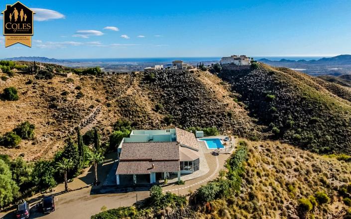 Image No.38-3 Bed Villa / Detached for sale