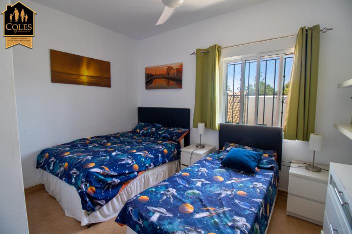 Image No.19-5 Bed Villa / Detached for sale