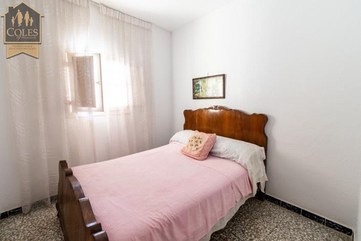 Image No.16-3 Bed Townhouse for sale