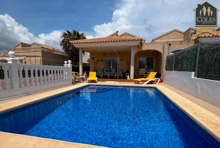Image No.1-3 Bed Villa / Detached for sale