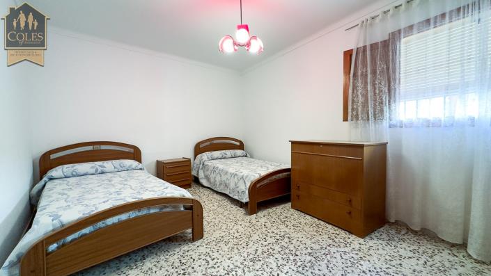 Image No.14-2 Bed Townhouse for sale