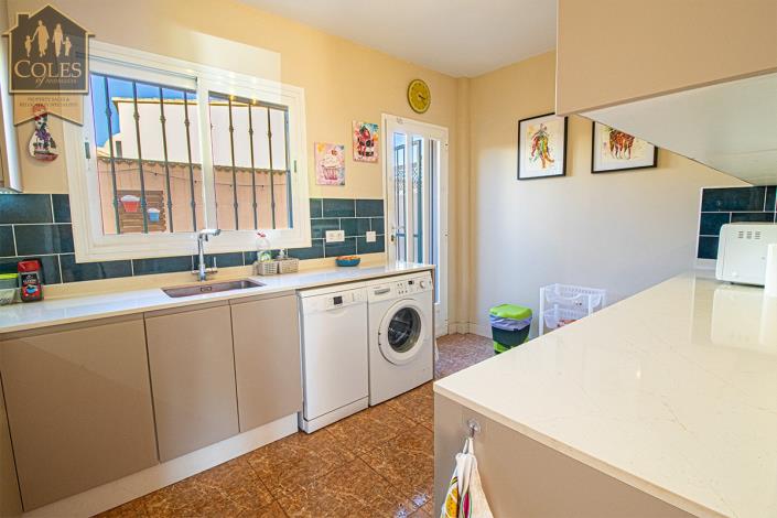 Image No.14-4 Bed Townhouse for sale