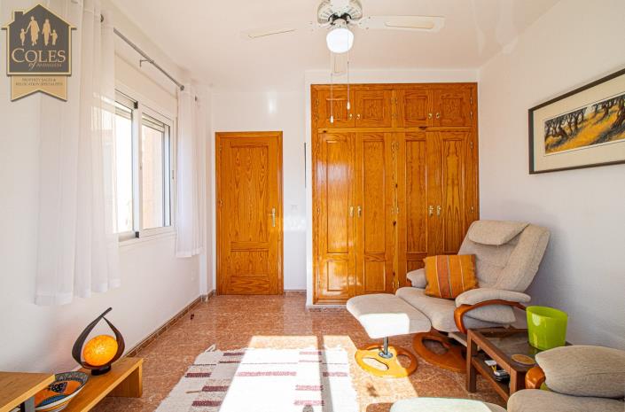 Image No.29-4 Bed Townhouse for sale