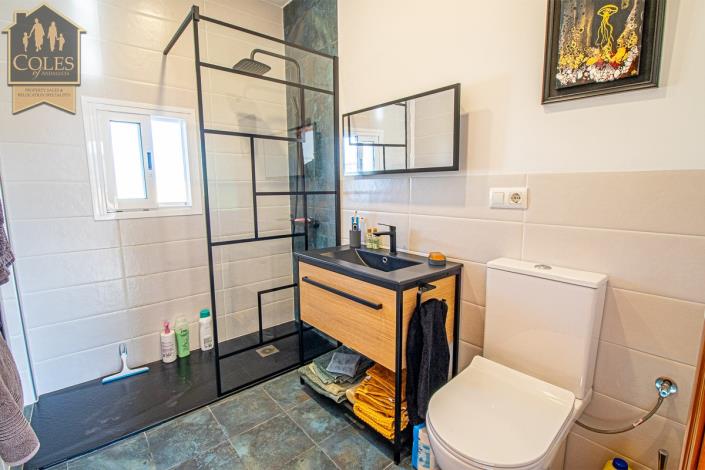 Image No.35-4 Bed Townhouse for sale