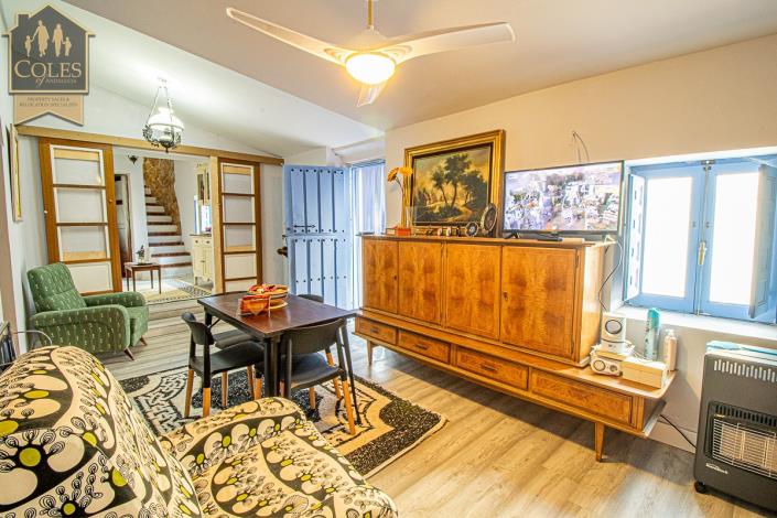 Image No.6-2 Bed Townhouse for sale