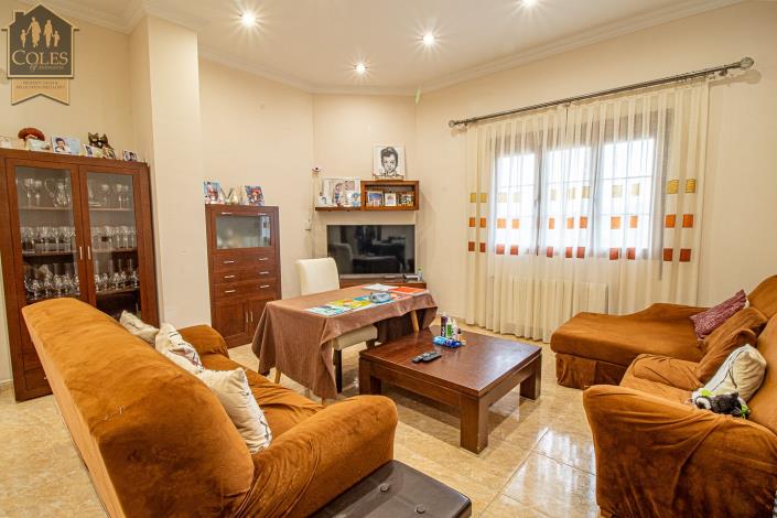 Image No.9-5 Bed Villa / Detached for sale