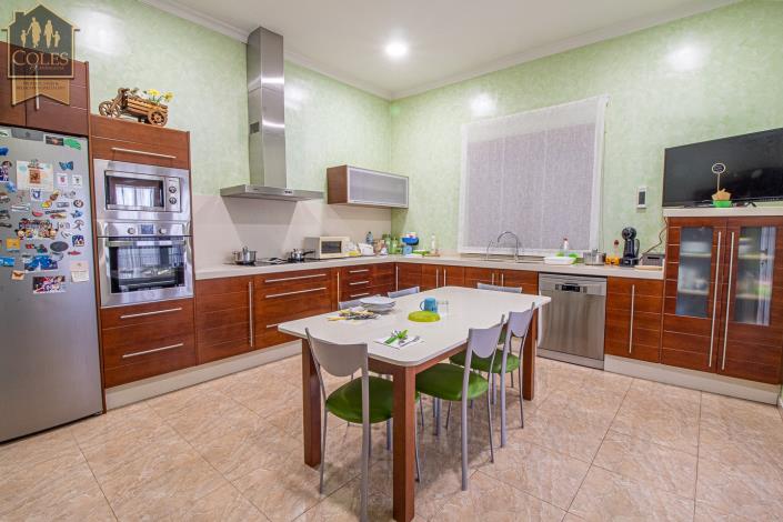 Image No.11-5 Bed Villa / Detached for sale